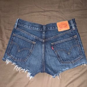 Levi’s 501 button fly shorts in Echo Park 26